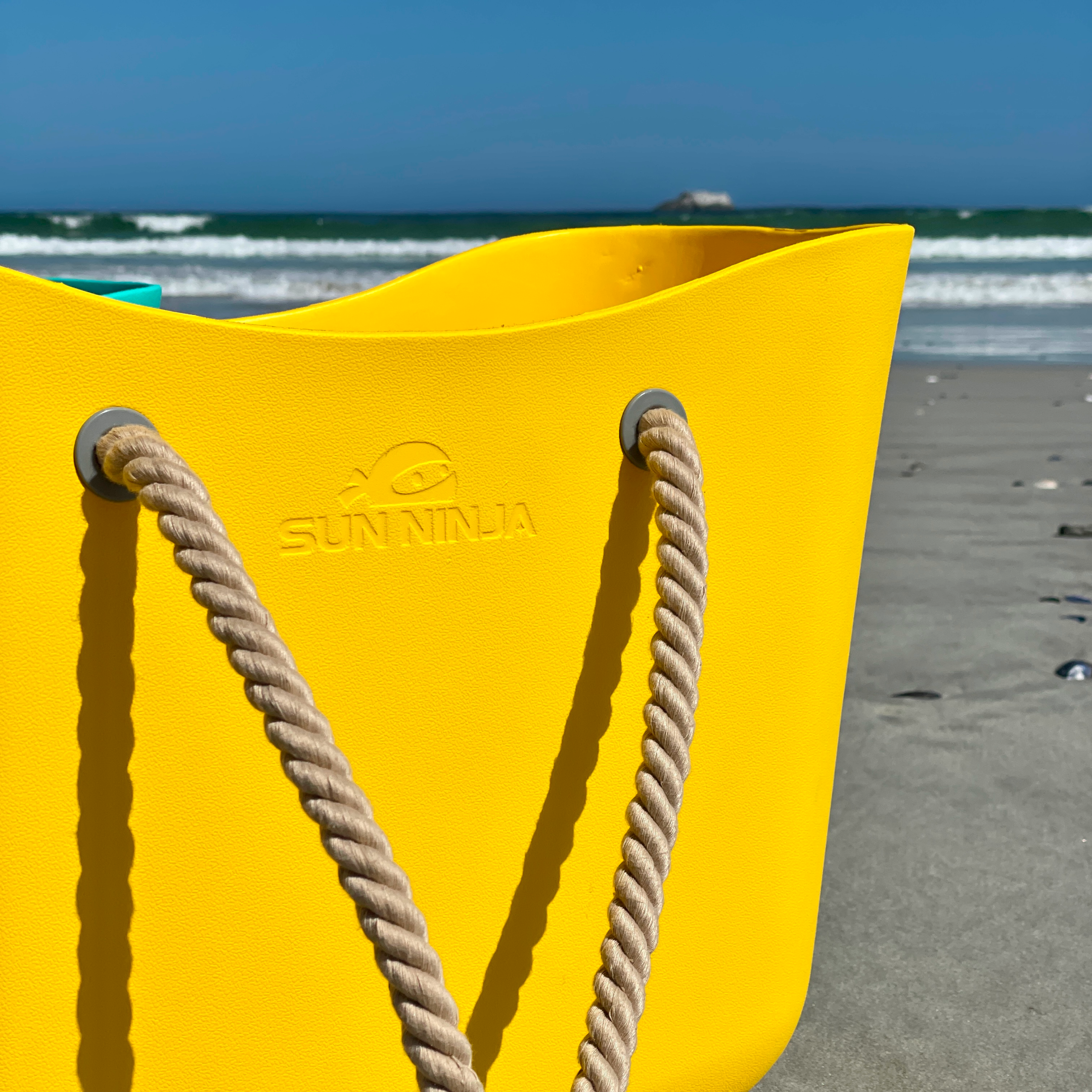 Sun-Ninja-rubber_tote